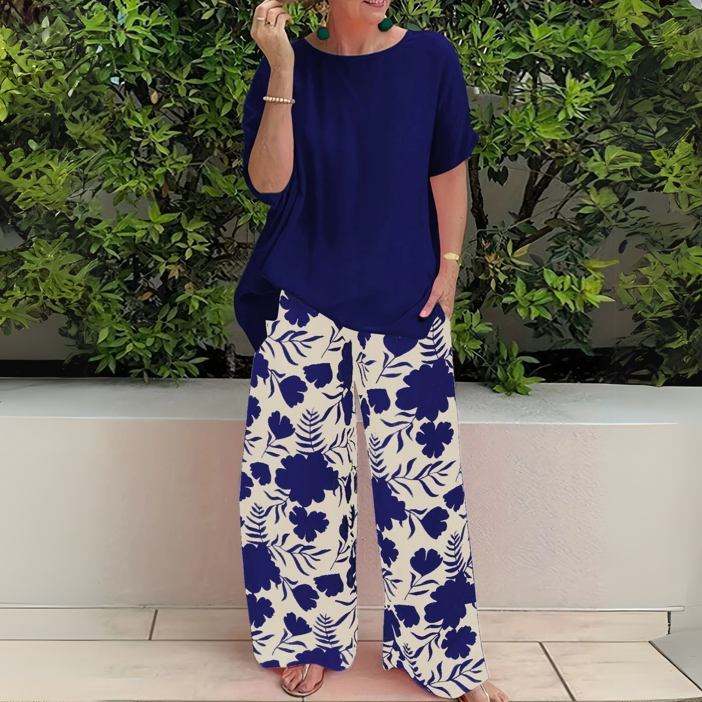 Women's Short Sleeve And Printed Shorts Set