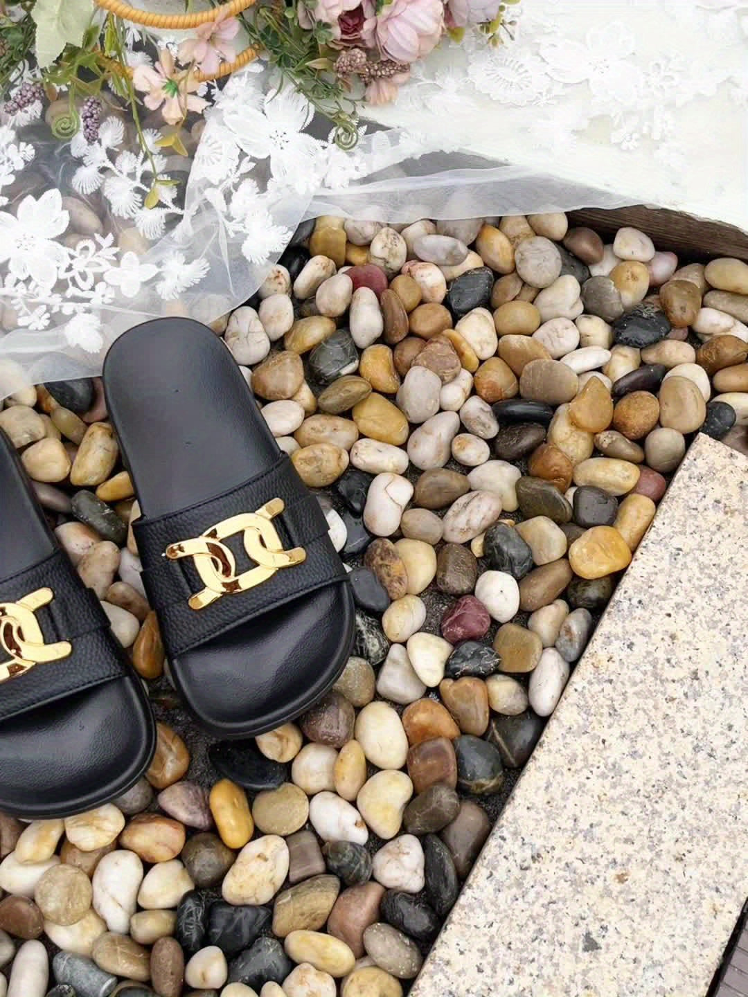 Monroe Women's Flat Sandals