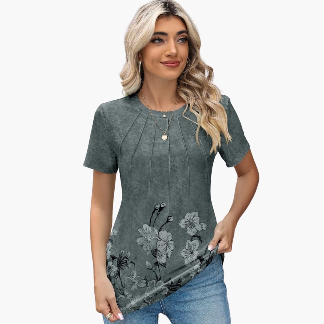 Women's Short Sleeve T-Shirt Crew Neck Pleated Front