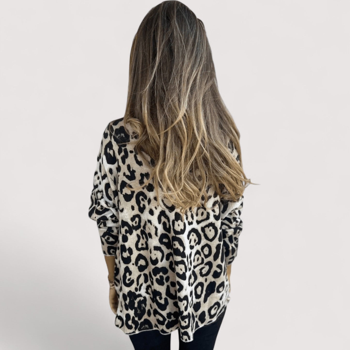 Women's Leopard Print Round Neck