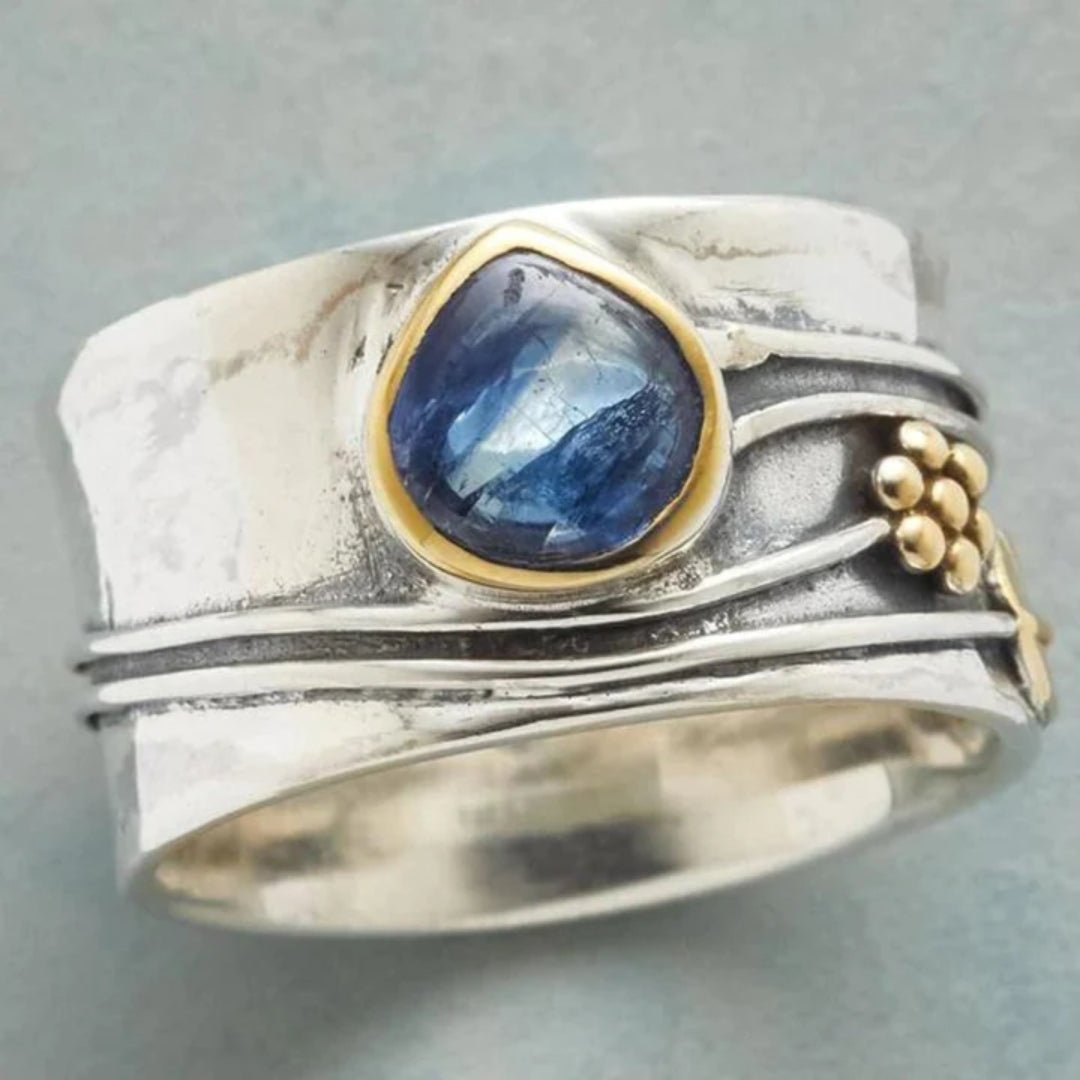 Vintage Blue Stone Ring - Vonnera
