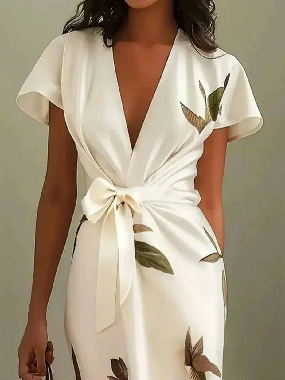 Women's Fit And Flare Dress Defined Waistline