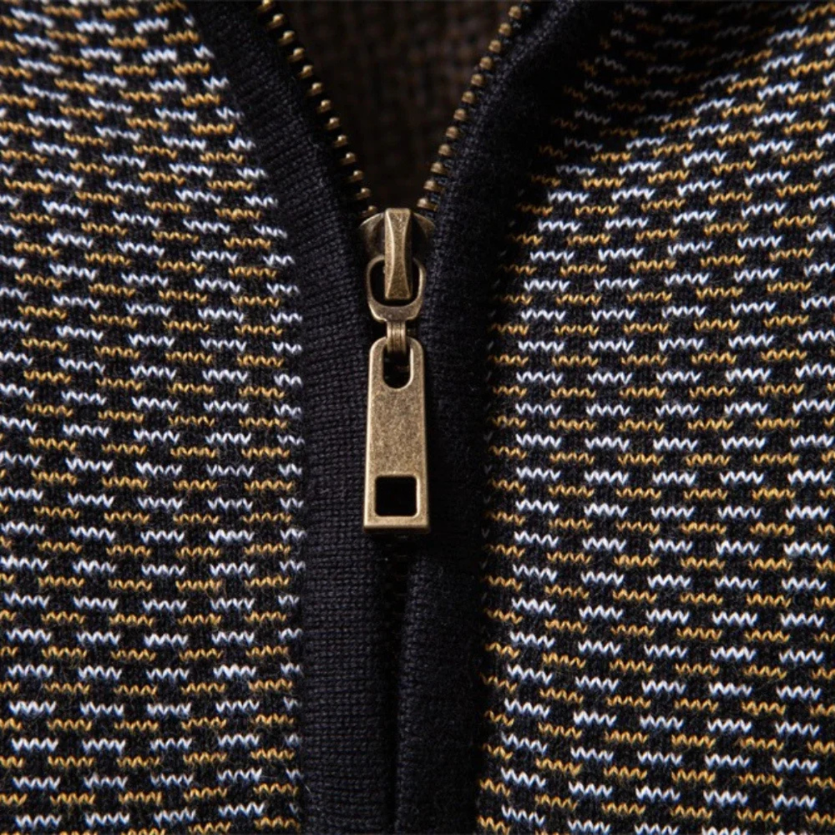 Men's Thick Stand Collar Half Zip Knit Sweater