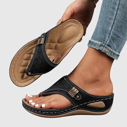 Women's Wedge Sandals Laser Cut Toe Loop Brown - Vonnera