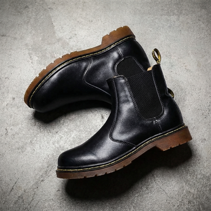 Supple Leather Chelsea Boots - Vonnera