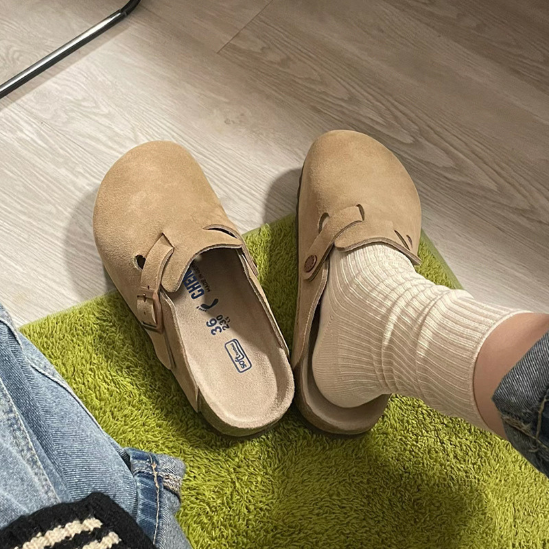 Adjustable Cushioned Slippers - Vonnera