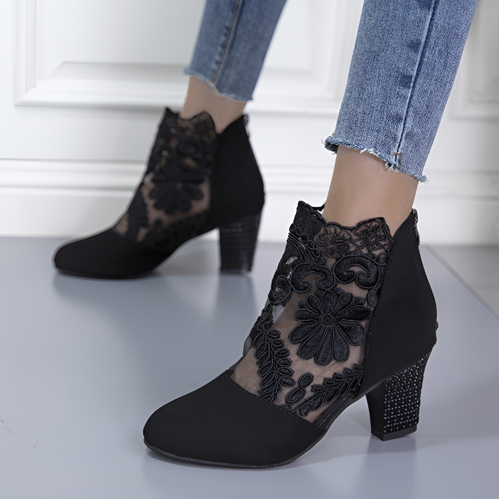 Women's Embroidered Lace High Heels - Vonnera