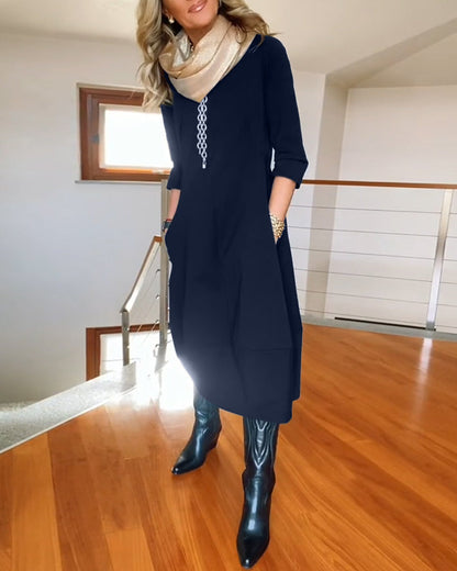 Elegant Flattering Women's Dress