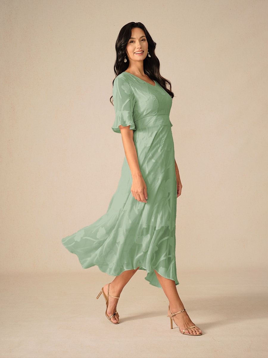 Women's Elegant Midi Dress Flutter Sleeves Lace Detailing