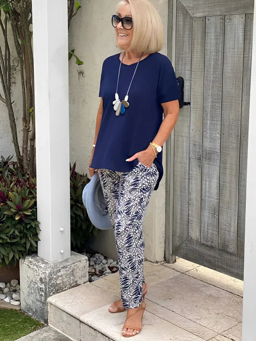 Women's Coastal Print And Pants Set