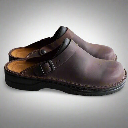 Unisex Leather Slip-On Clogs