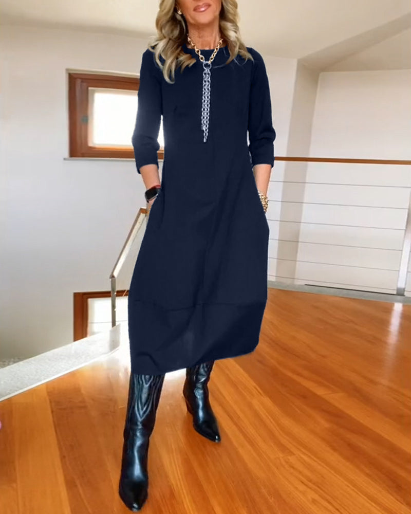 Elegant Flattering Women's Dress