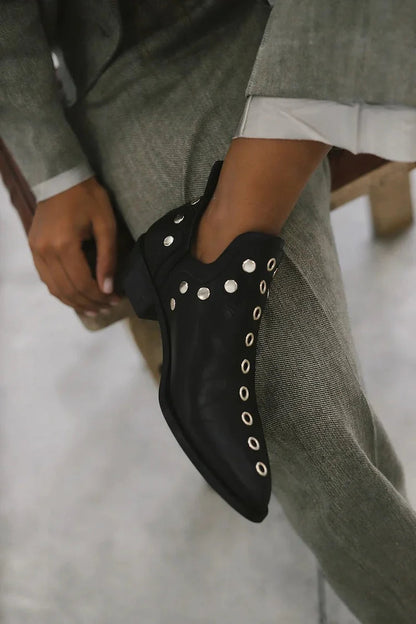 Women's Pointed Toe Boots Stud Style