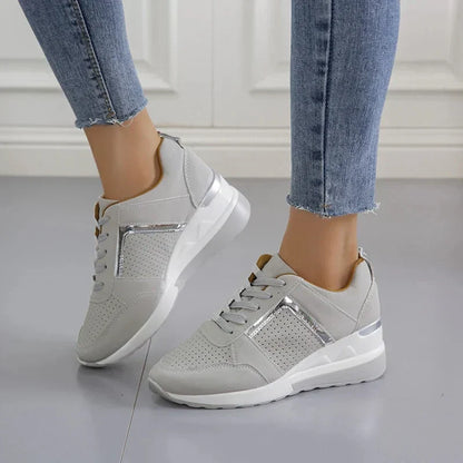 Women's Ergonomic Sneakers - Vonnera