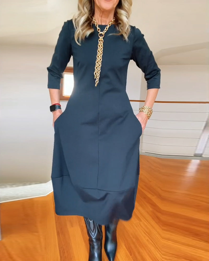 Elegant Flattering Women's Dress