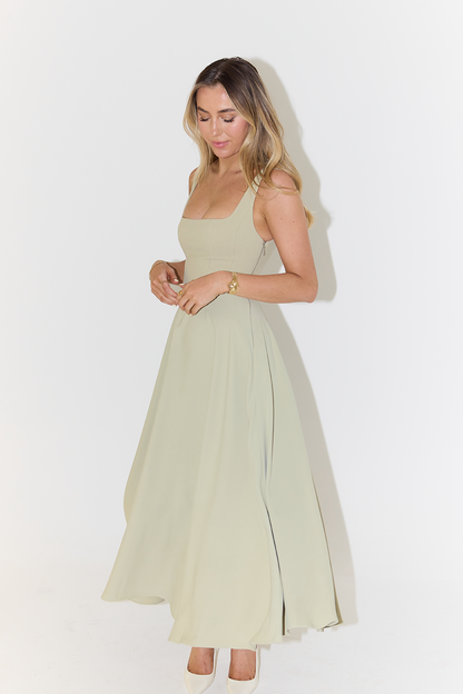 Women's Midi Dress Flattering Fit