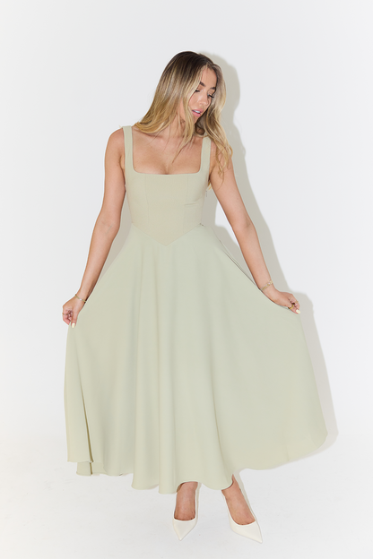 Women's Midi Dress Flattering Fit