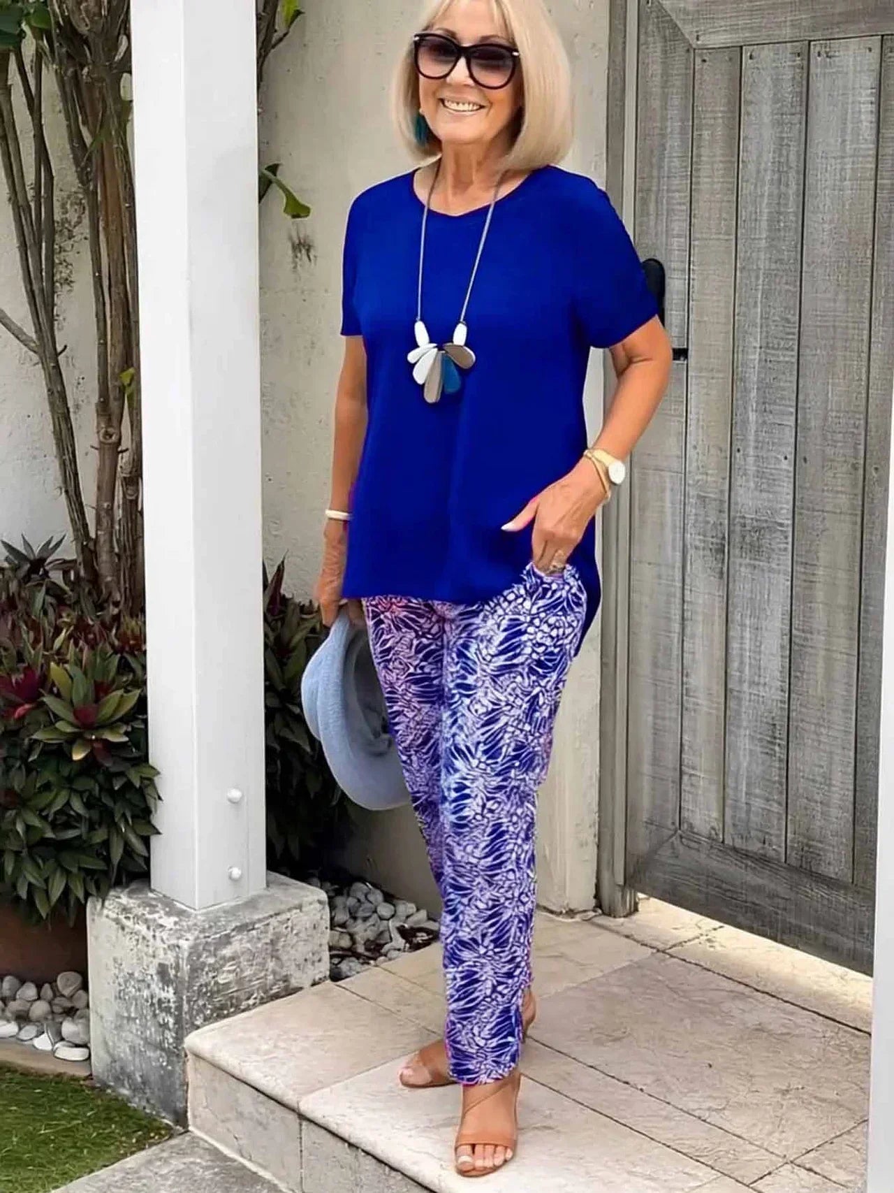 Women's Coastal Print And Pants Set
