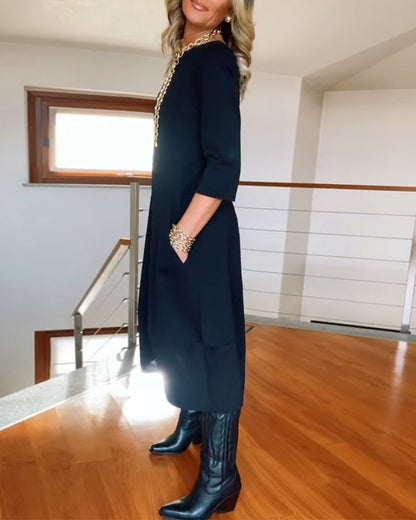 Elegant Flattering Women's Dress