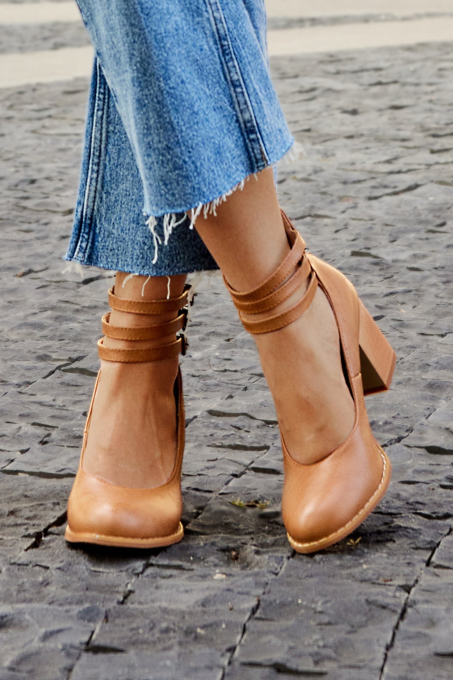 Women's Ankle Strap Sandals Smooth Thick Heel