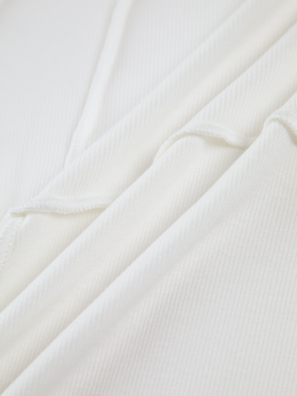 Bronte Women's Ribbed Flattering Details