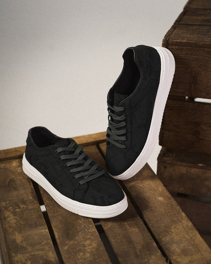 Men's Lace-Up Sneakers Minimalist Design