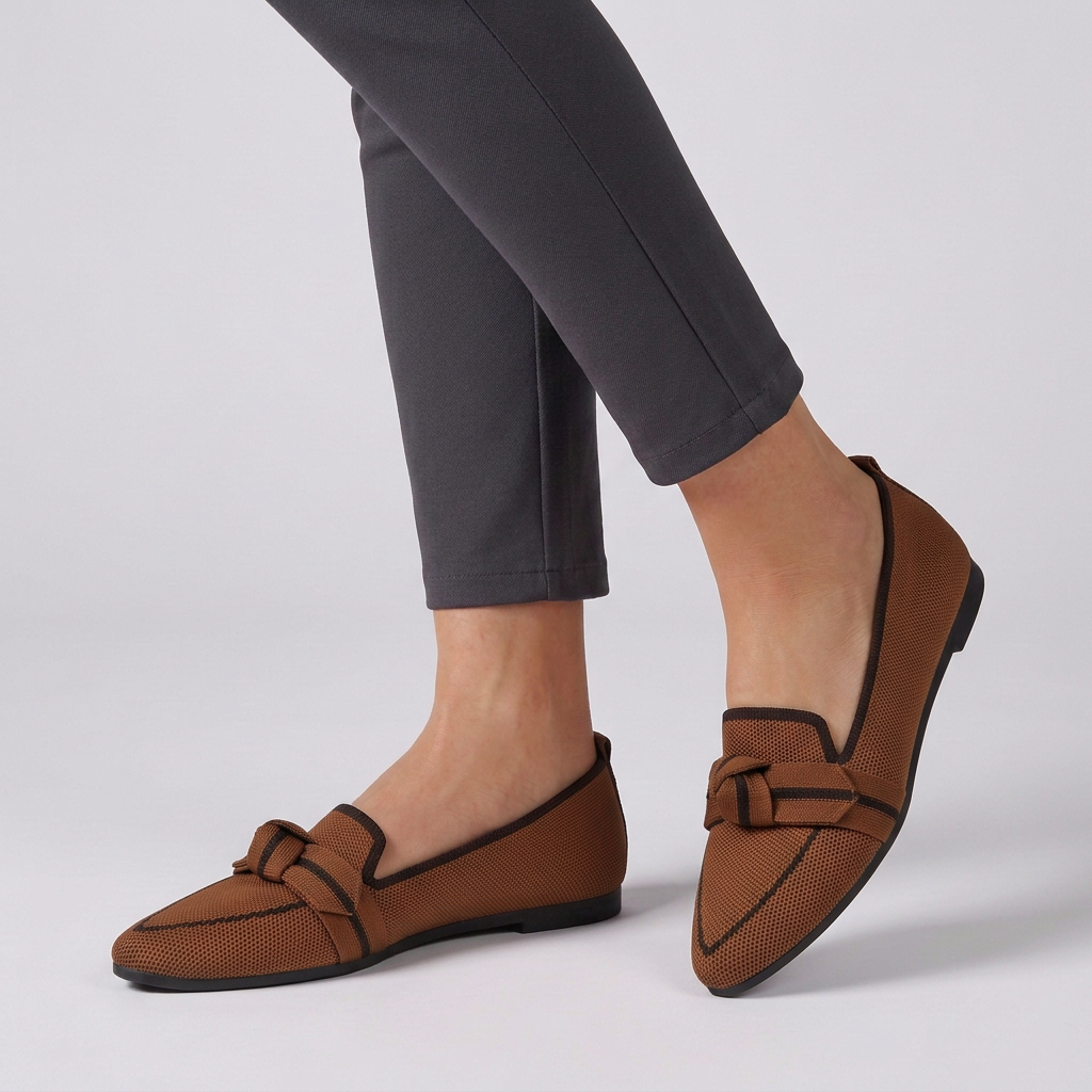 Pointed Toe Leather Loafers Horsebit Detail