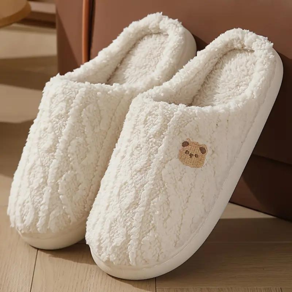 Women's Fluffy Slippers Comfortable Bear Design - Vonnera