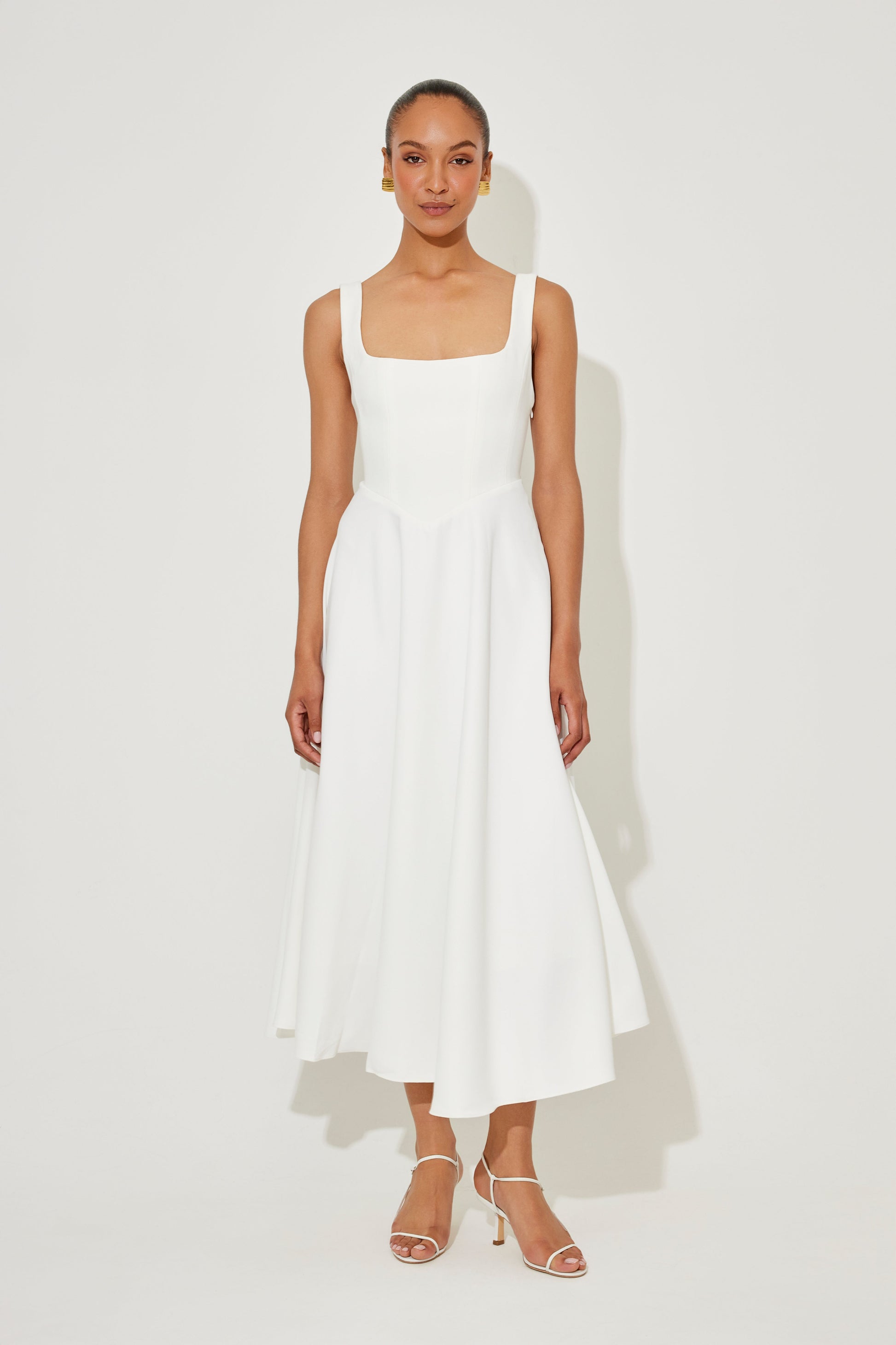Women's Sleeveless Square Neck Midi Dress - Vonnera