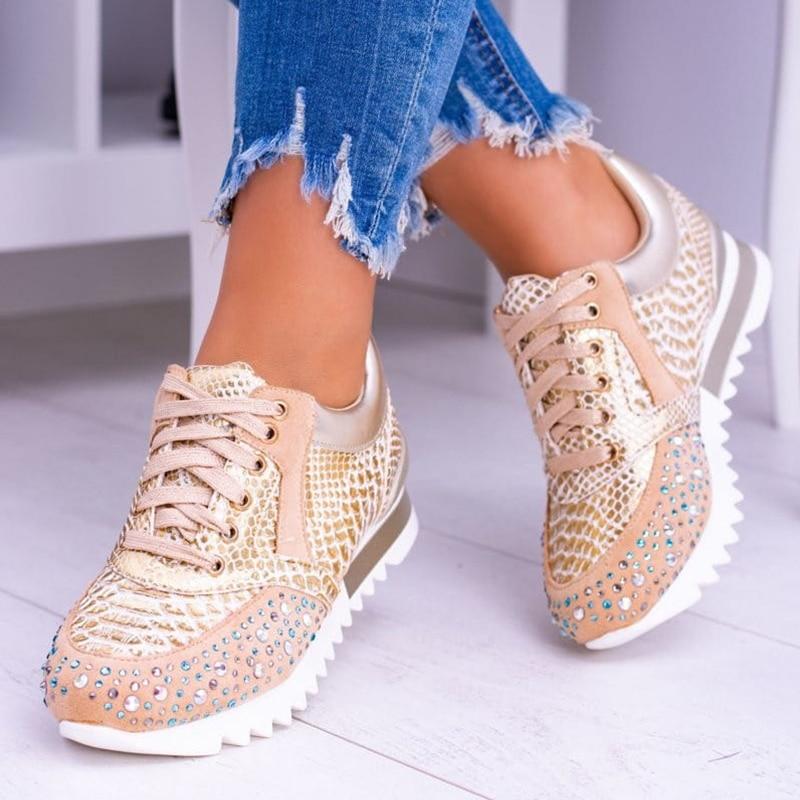 Women's Embossed Sneakers Comfortable Chic Style - Vonnera