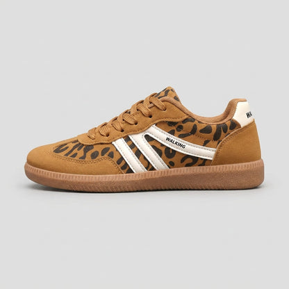 Lace Up Sneakers Textured Sole Contrast Stripes
