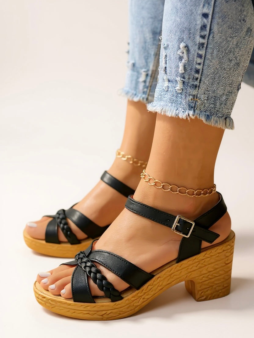 Women's Woven Block Heel Sandals Cushioned - Vonnera