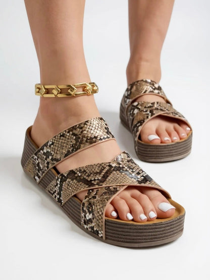 Women's Woven Platform Sandals Cushioned