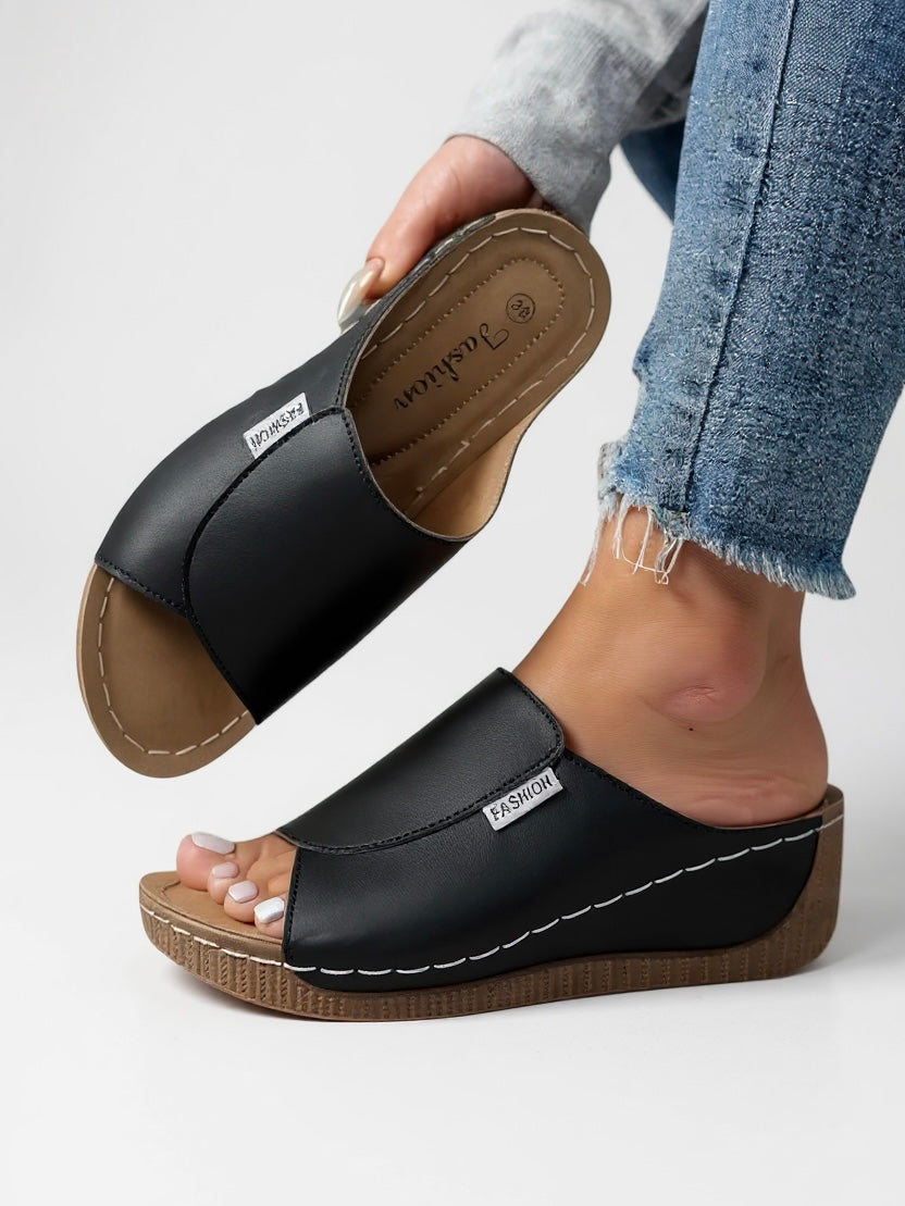 Women's Cushioned Platform Slides - Vonnera