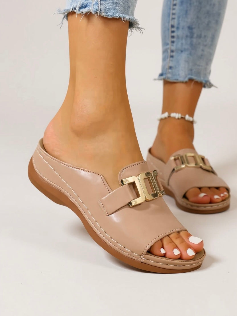 Women's Cushioned Buckle Slides - Vonnera