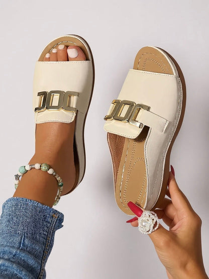 Juno | Women's Cushioned Buckle Slides