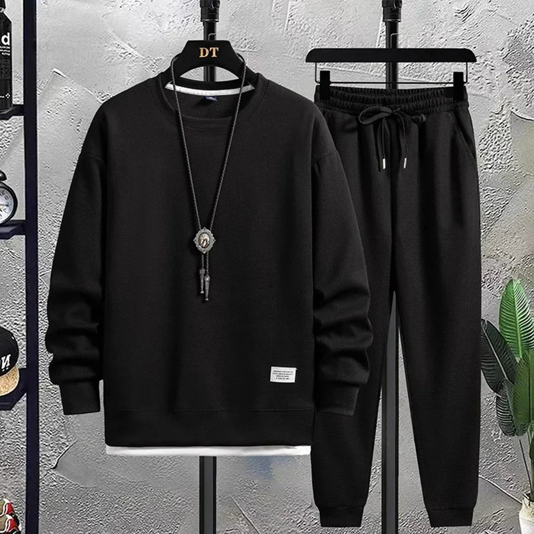 Men's Relaxed Fit Tracksuit