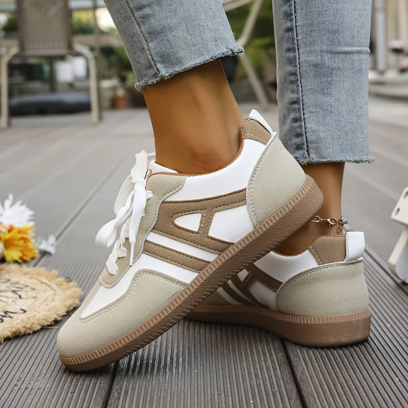 Women's Lace-Up Casual Sneakers