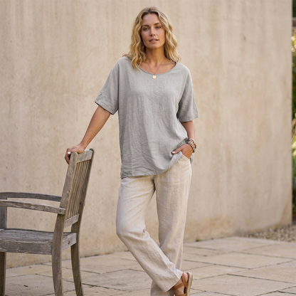Relaxed Fit Scoop Neck T-Shirt Curved Hem