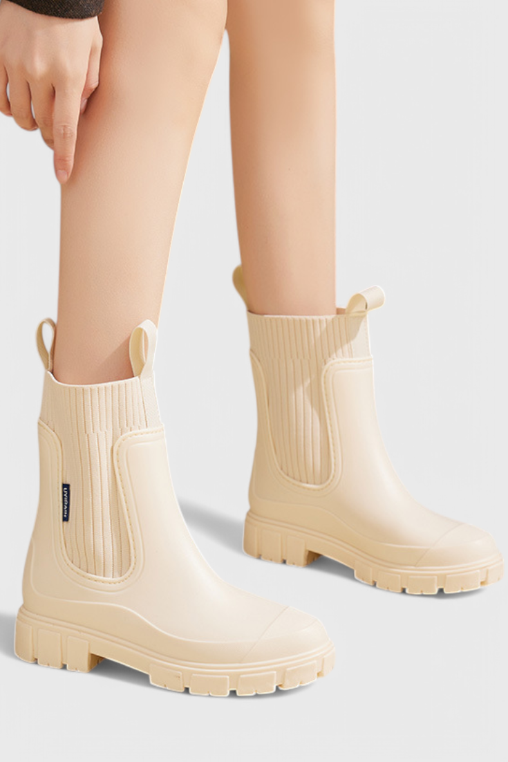 Women's Ankle Boots Elastic Panel Lug Sole Design
