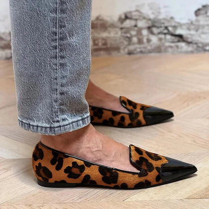 Women's Pointed Toe Flats Animal Print - Vonnera