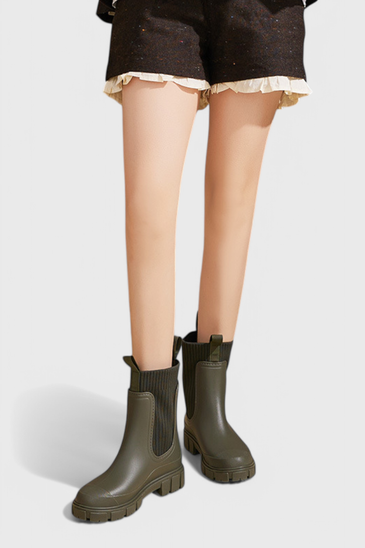 Women's Ankle Boots Elastic Panel Lug Sole Design