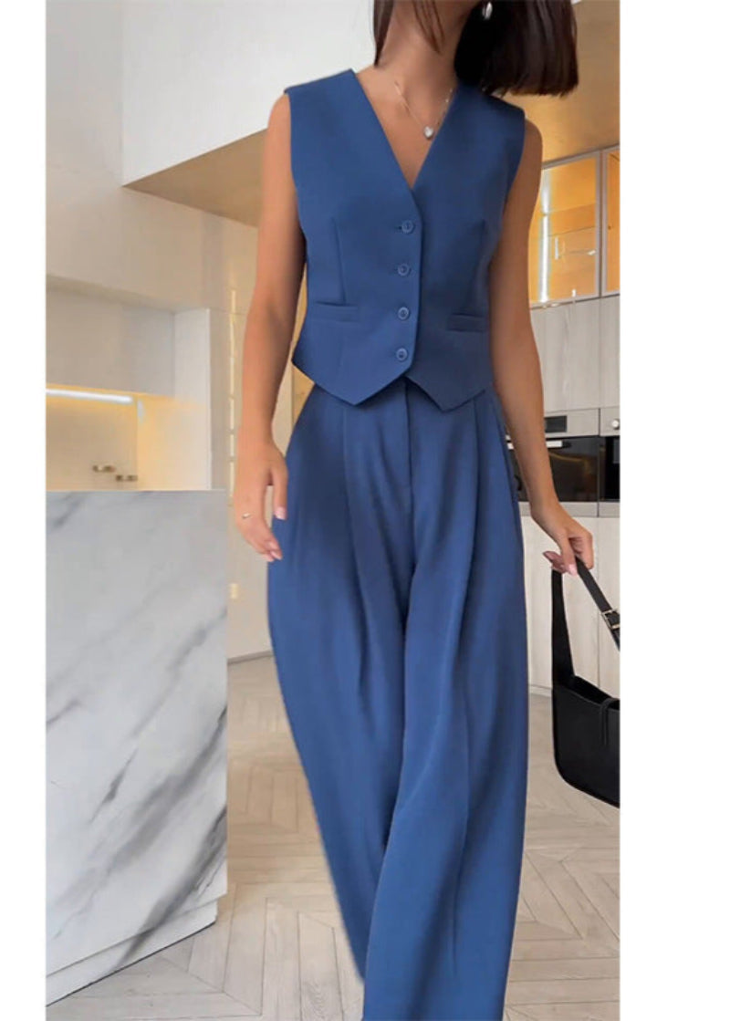 Women's Sleeveless Blazer Suit