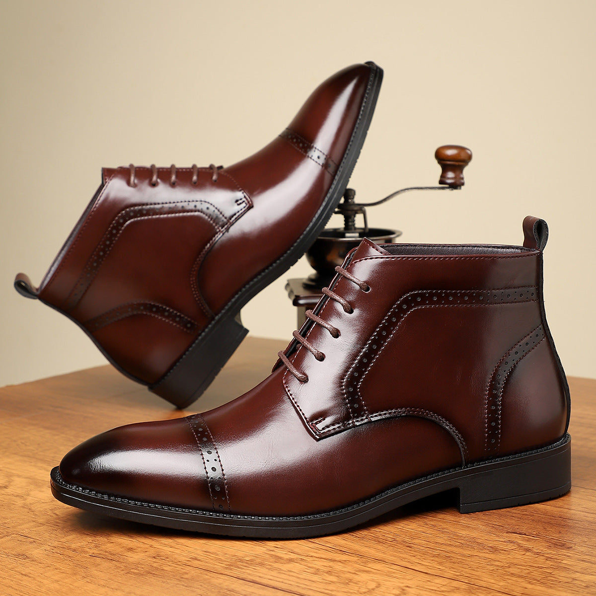 Edmund Women's Leather Ankle Boots - Vonnera
