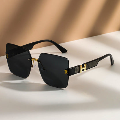 Helia Oversized Rimless Shades