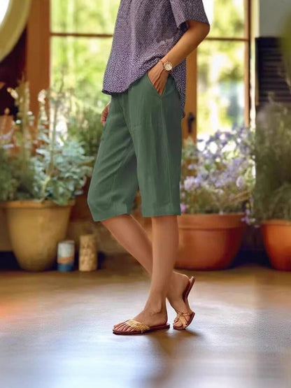 Women's Pull-On Knee Length Shorts