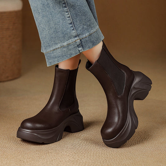 Deina Women's Chelsea Boots - Vonnera