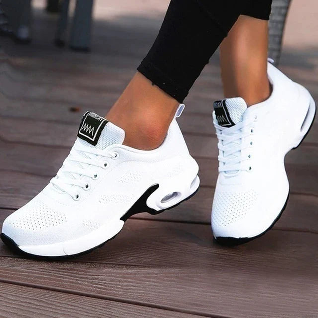 Lightweight Running Sneakers - Vonnera
