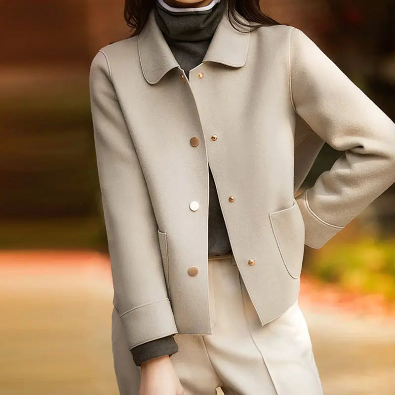 Women's Elegant Jacket Modern Comfort Design - Vonnera