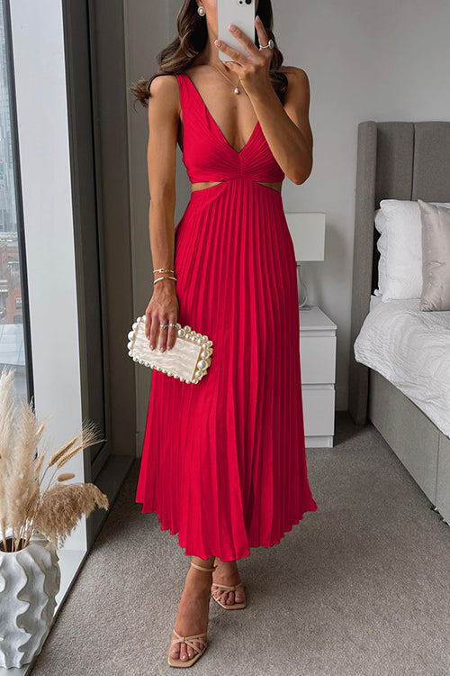 Women's Pleated Maxi Dress Flattering Fit